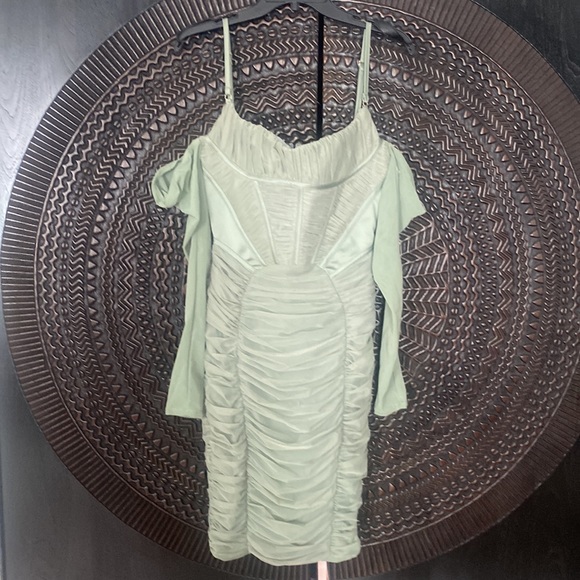House of CB Freyja Satin Ruched Long Sleeve Body-Con Dress medium m green - Picture 3 of 11